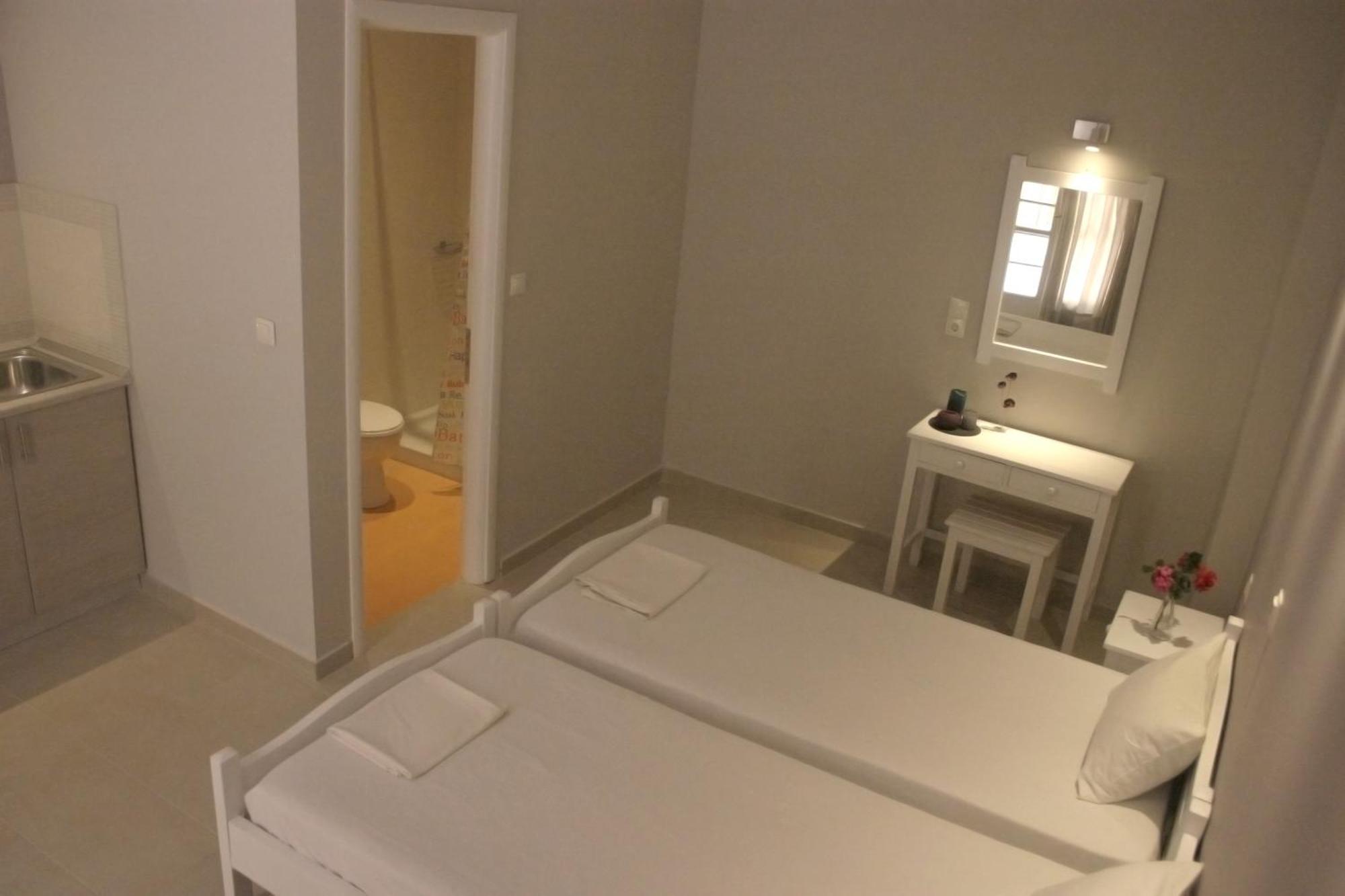 Evgenios Studios Kávos Chambre photo